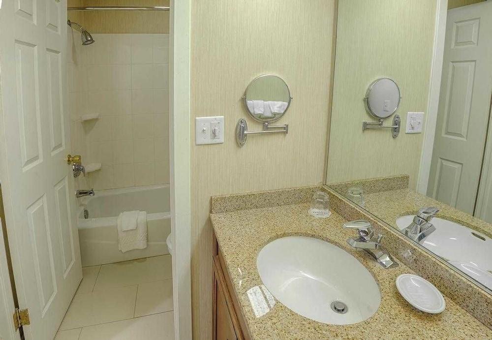 Albany Airport Inn And Suites 라담 외부 사진