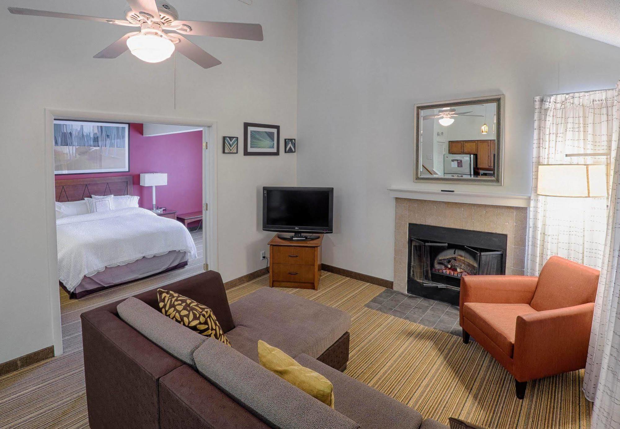 Albany Airport Inn And Suites 라담 외부 사진