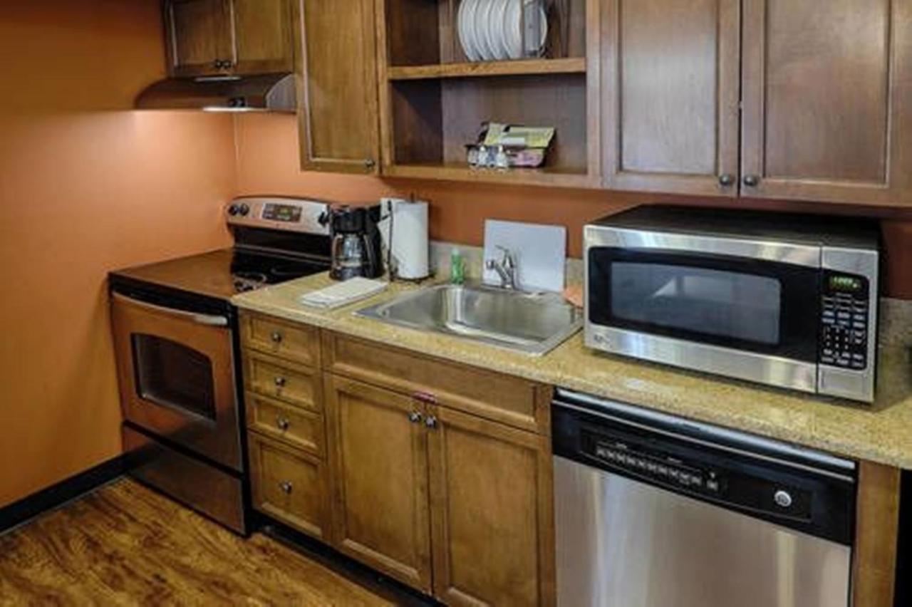 Albany Airport Inn And Suites 라담 외부 사진