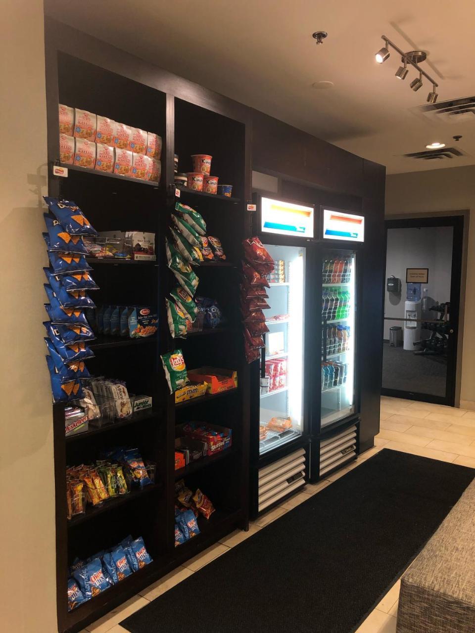 Albany Airport Inn And Suites 라담 외부 사진