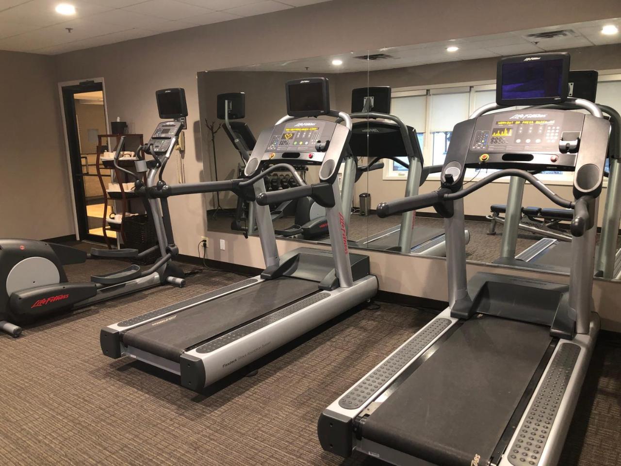 Albany Airport Inn And Suites 라담 외부 사진