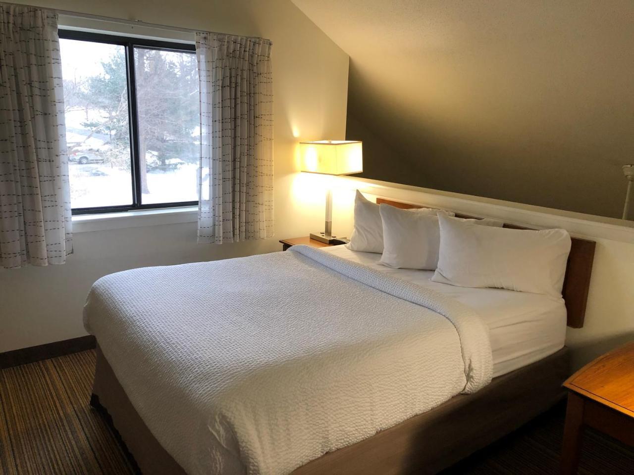 Albany Airport Inn And Suites 라담 외부 사진