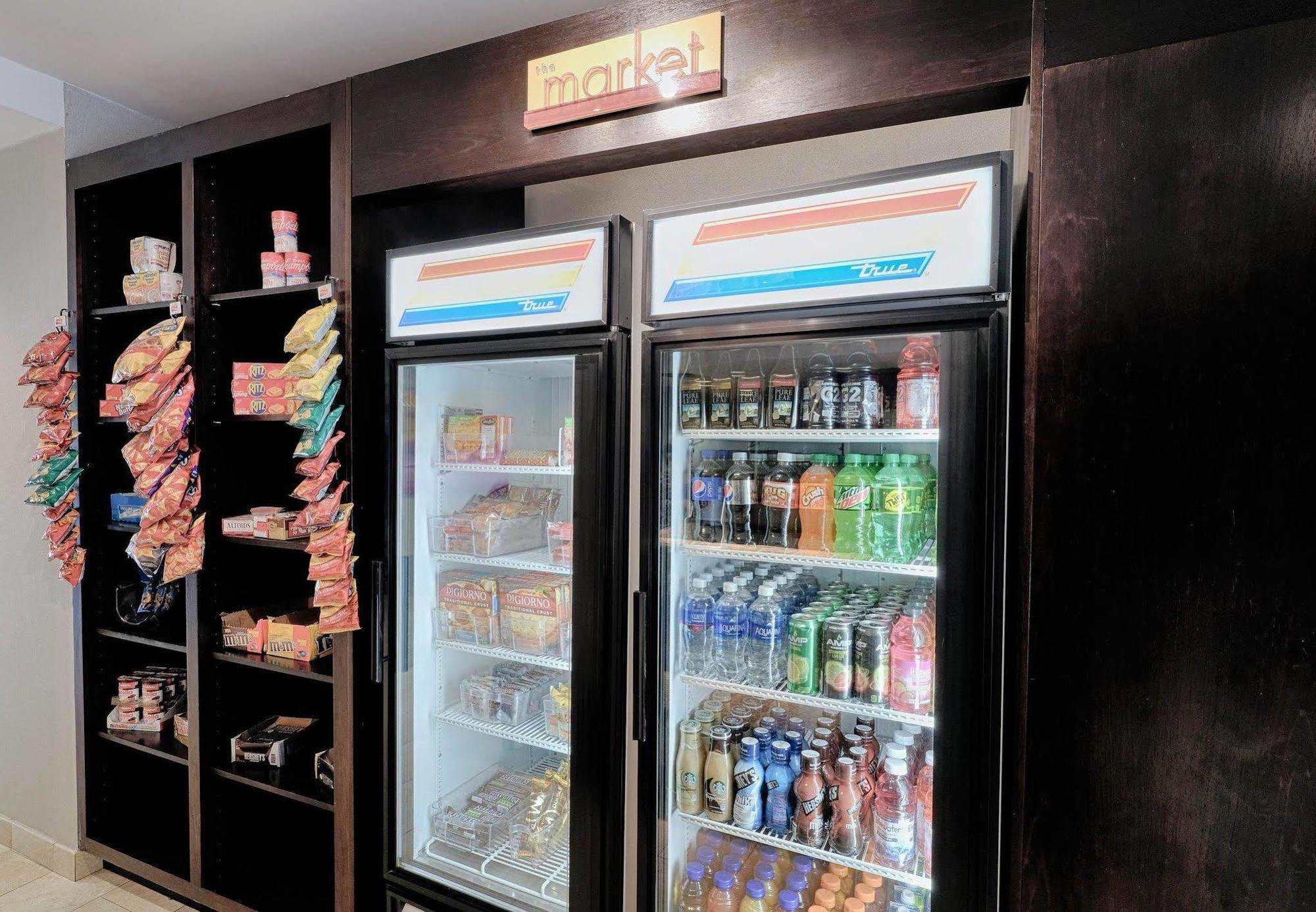 Albany Airport Inn And Suites 라담 외부 사진