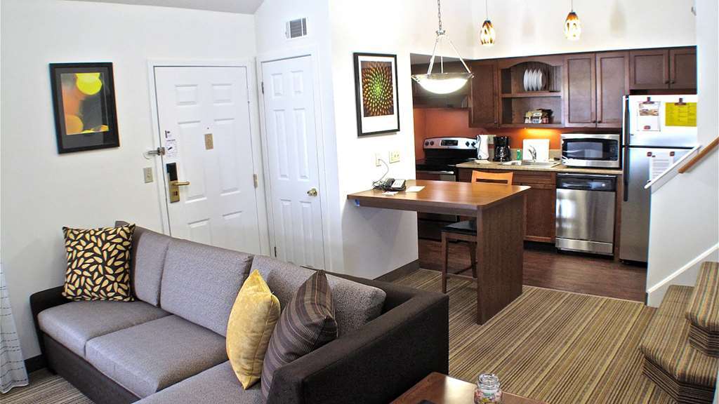 Albany Airport Inn And Suites 라담 객실 사진
