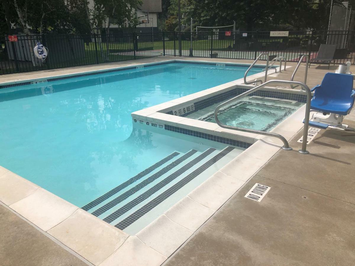 Albany Airport Inn And Suites 라담 외부 사진
